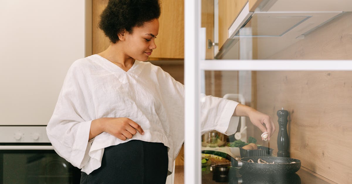 Best Omega 3 for Pregnancy: Who Actually Benefits — and Who Should Skip It