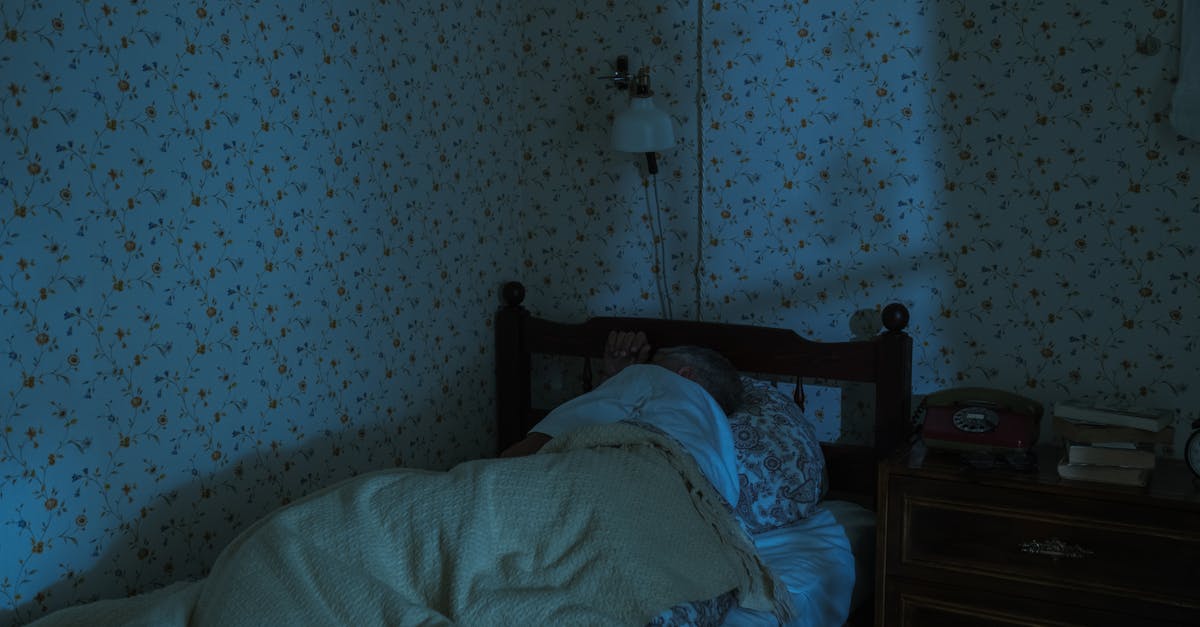 Melatonin Interactions: Benefits, Dosage, and What the Research Actually Shows
