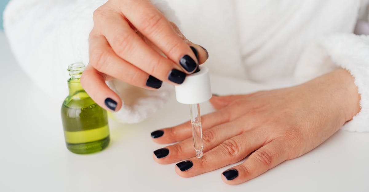 Weak Nails and Brittle Hair: Silica, Biotin, and Keratin Nutrition