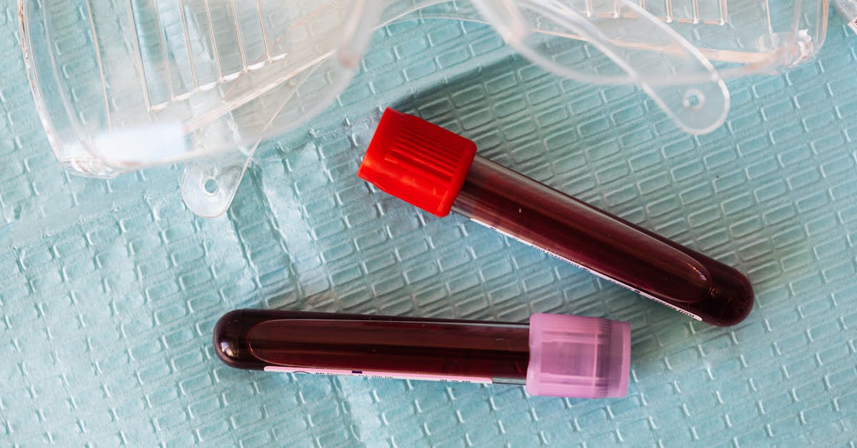 Vitamin K Deficiency Symptoms: Causes, Lab Markers, and Evidence-Based Supplement Support